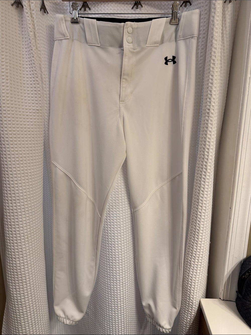 Under Armour Men’s White Athletic Baseball Pants